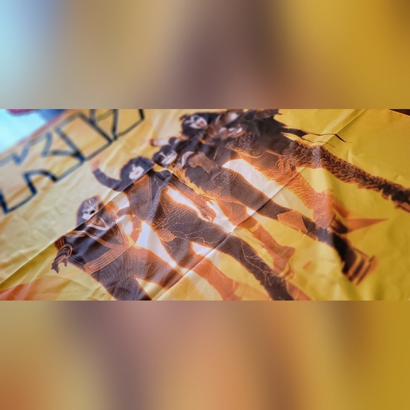 BAND ART | ✨️✨️KISS ✨️✨️Tapestry - Wall Hanging  Silk Scarf 2008 - Rock Legends - Picture 10 of 17